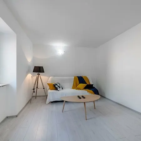 Nada Penzion Tribalj