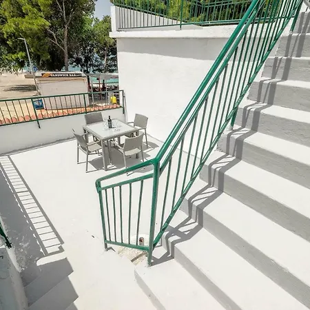 Nada Guest house 3*