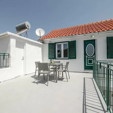 Nada Casa de hóspedes