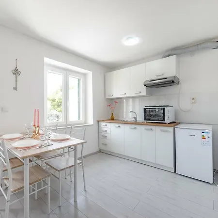 Nada Guest house 3*